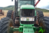 Trator John Deere 7515