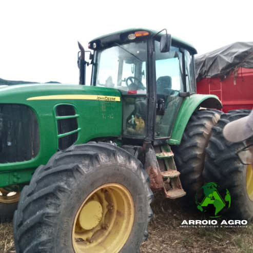 Trator John Deere 7515