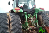 Trator John Deere 7515