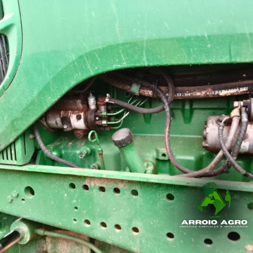 Trator John Deere 7515