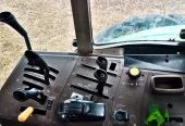 Trator John Deere 7515