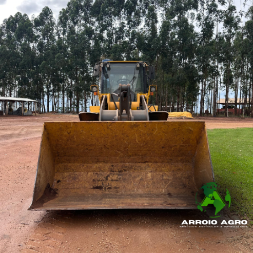 Pá Carregadeira John Deere 524K-II