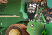 Colheitadeira John Deere 1550