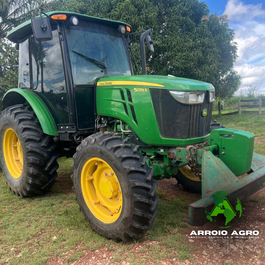 Trator John Deere 5078E CÓD. 0339