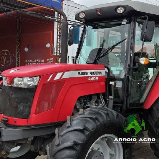 Trator Massey Ferguson 4409 CÓD. 0342