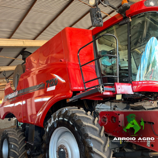 Colheitadeira Case 7120 CÓD. 0326