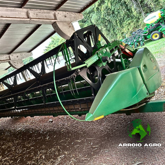 Colheitadeira John Deere S670 CÓD. 0331