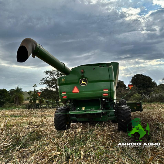 Colheitadeira John Deere S670 CÓD. 0331
