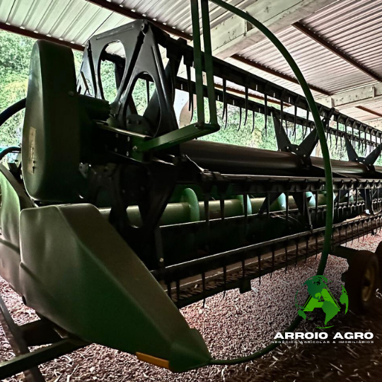 Colheitadeira John Deere S670 CÓD. 0331