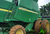 Colheitadeira John Deere 1550