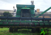 Colheitadeira John Deere 1550