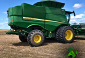 Colheitadeira John Deere S770