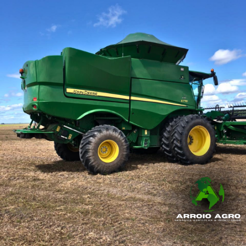 Colheitadeira John Deere S770