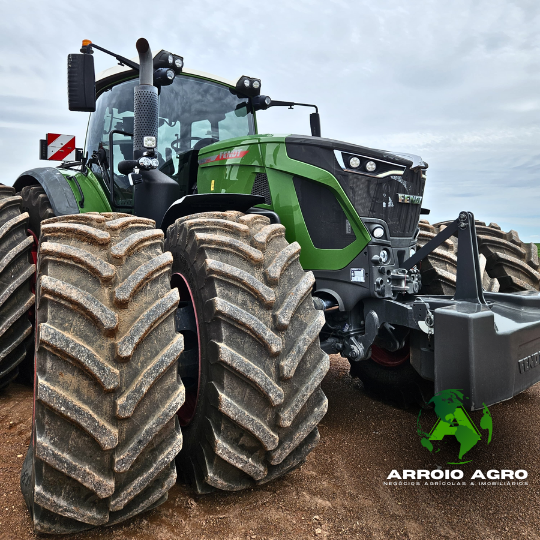TRATOR FENDT 942 VARIO CÓD. 0338