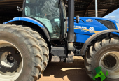 TRATOR NEW HOLLAND T7 260