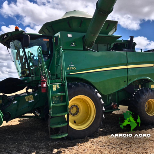 Colheitadeira John Deere S770
