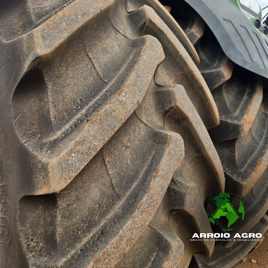 TRATOR FENDT 942 VARIO CÓD. 0338