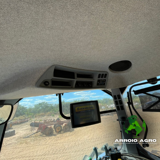 TRATOR NEW HOLLAND T7 260 CÓD. 0343