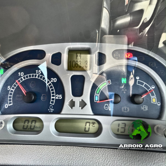 TRATOR NEW HOLLAND T7 260 CÓD. 0343