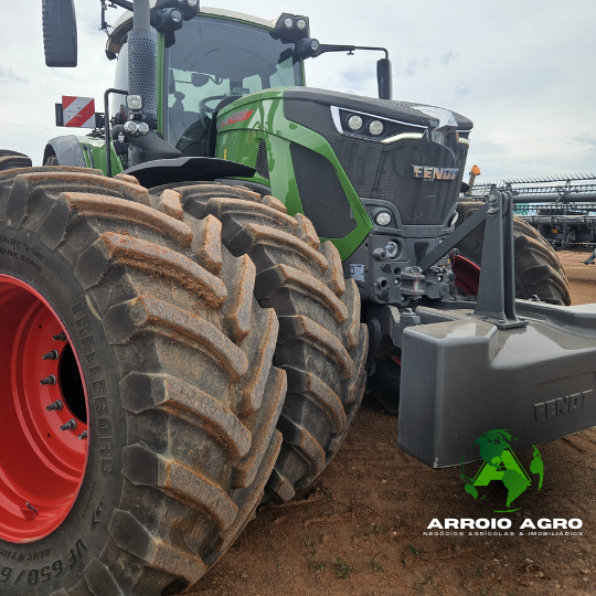 TRATOR FENDT 942 VARIO CÓD. 0338