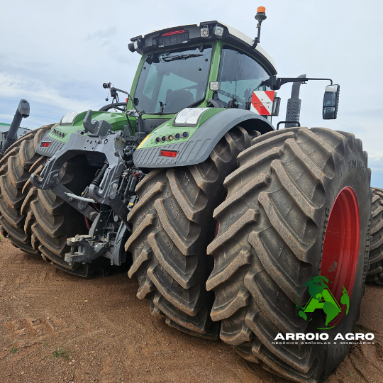 TRATOR FENDT 942 VARIO CÓD. 0338