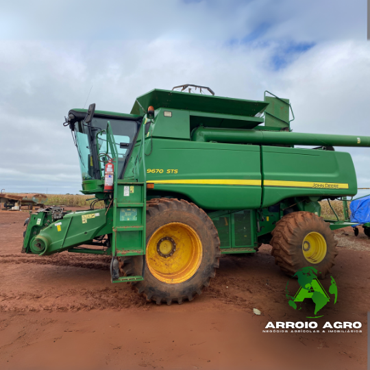 COLHEITADEIRA JOHN DEERE 9670 STS CÓD. 0330