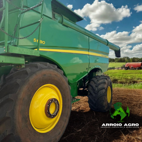 COLHEITADEIRA JOHN DEERE S680