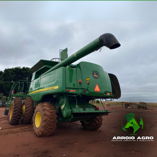 COLHEITADEIRA JOHN DEERE 9670 STS CÓD. 0330
