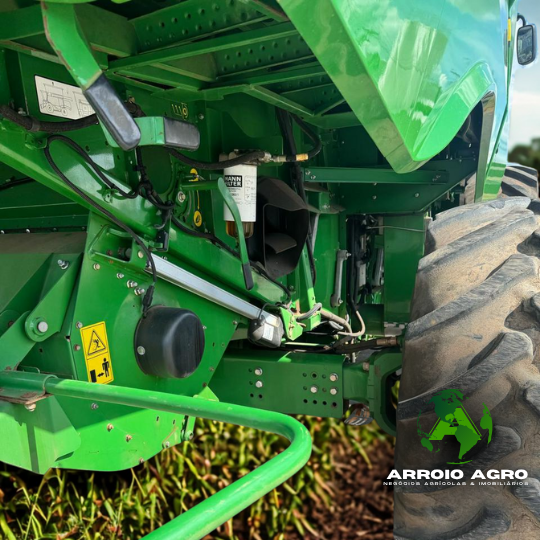 COLHEITADEIRA JOHN DEERE S680 CÓD. 0332