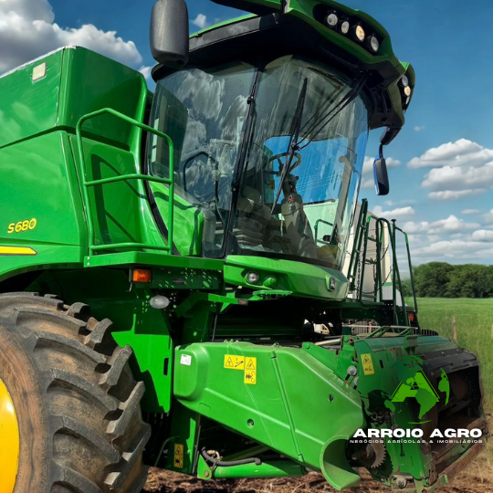 COLHEITADEIRA JOHN DEERE S680 CÓD. 0332