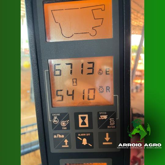 COLHEITADEIRA CASE IH 2399 AFS CÓD. 0327