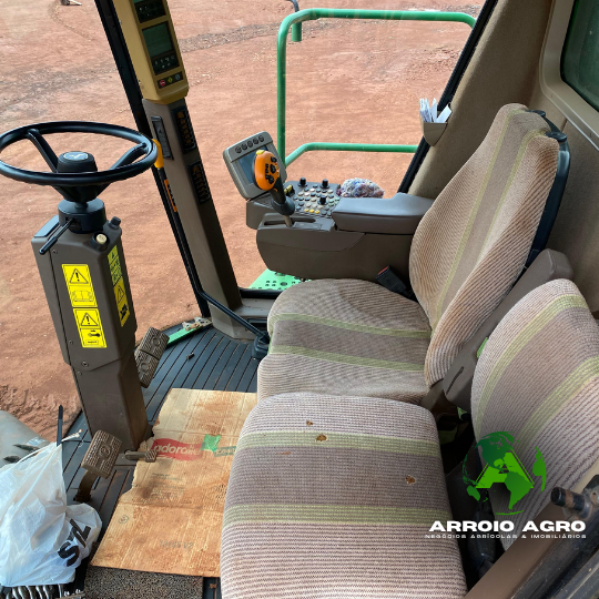 COLHEITADEIRA JOHN DEERE 9670 STS CÓD. 0330