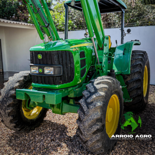 TRATOR JOHN DEERE 6110E