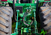 TRATOR JOHN DEERE 6110E