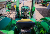 TRATOR JOHN DEERE 6110E