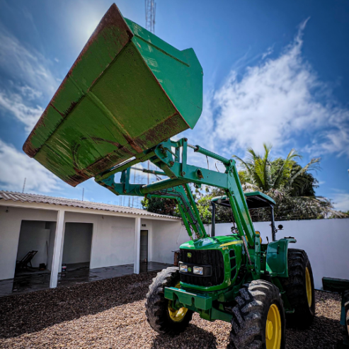 TRATOR JOHN DEERE 6110E