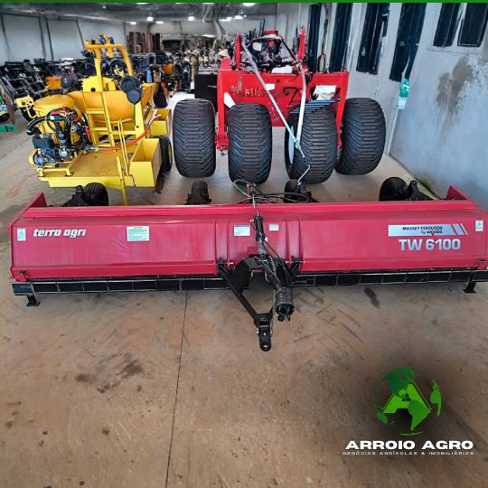 TRITON WOODS S20 CÓD. 0351