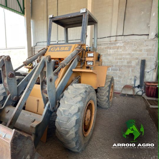 PÁ CARREGADEIRA CASE IH W20B CÓD.0362