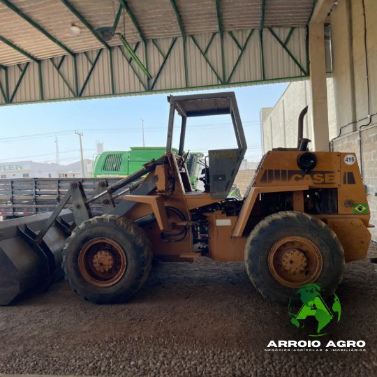 PÁ CARREGADEIRA CASE IH W20B CÓD.0362