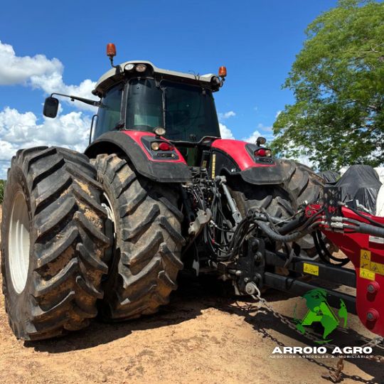TRATOR MASSEY FERGUSON 8690 CÓD. 0363