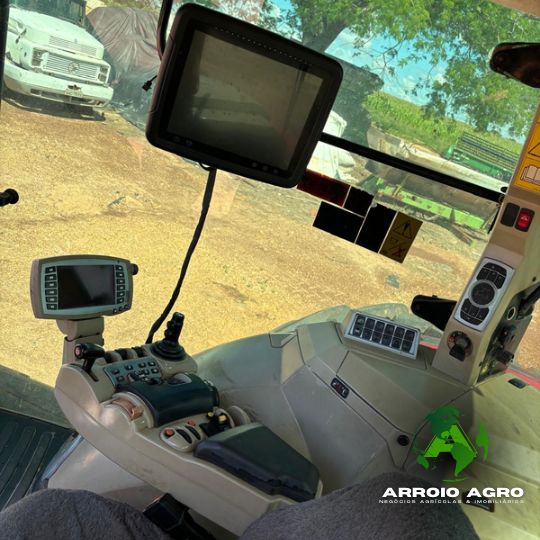 TRATOR MASSEY FERGUSON 8690 CÓD. 0363