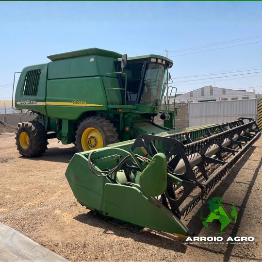 COLHEITADEIRA JOHN DEERE CÓD. 0365