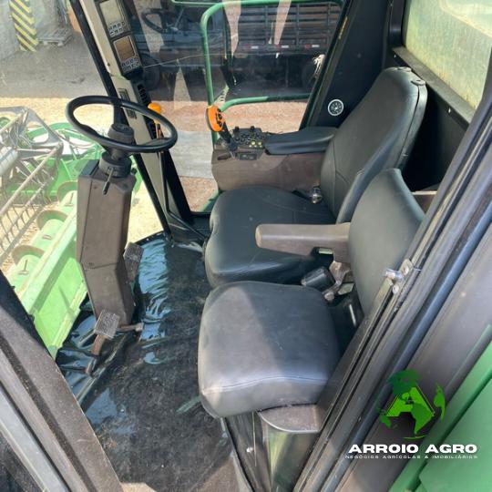 COLHEITADEIRA JOHN DEERE CÓD. 0365