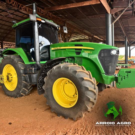 TRATOR JHON DEERE 7200J CÓD. 0367
