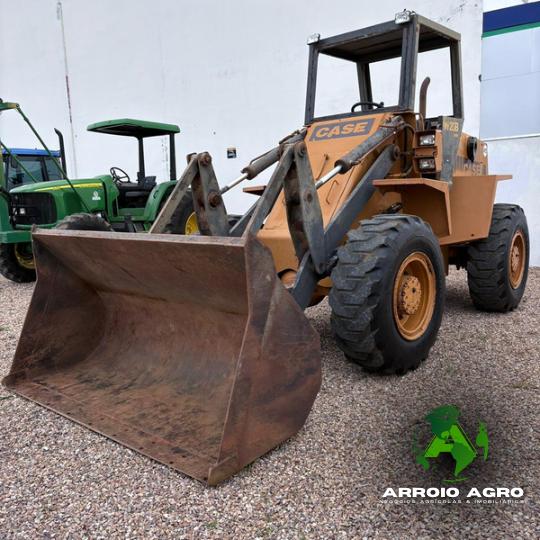 PÁ CARREGADEIRA W20B CASE CÓD. 0397