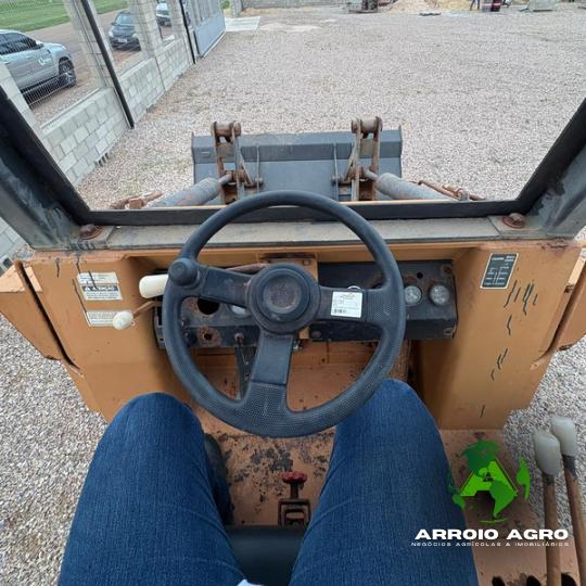 PÁ CARREGADEIRA W20B CASE CÓD. 0397