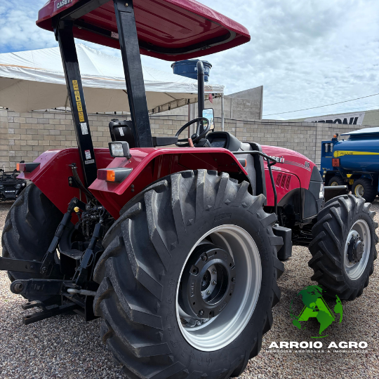 Trator Case IH Farmall 80 CÓD. 0399