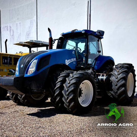 Trator New Holland T8.385 CÓD.0401